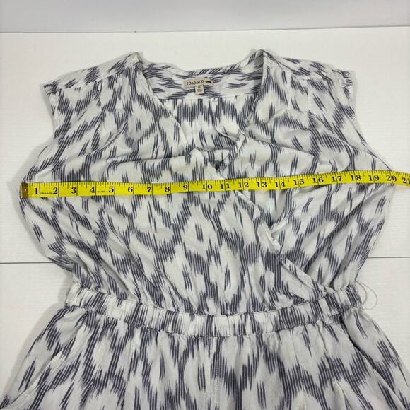 Toad&Co Grey and White Patterned Romper Size Medium PP0815 - Picture 4 of 7